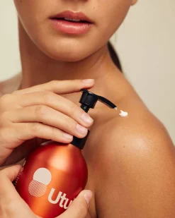 Broad Spectrum SPF30 Moisturizing Body Sunscreen