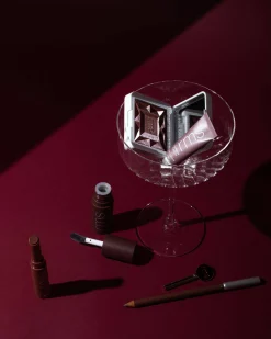 Color Capsule: The Wine Edit