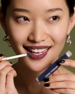 Delicate Gloss