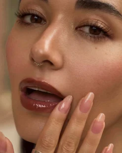 Delicate Gloss