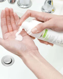 Detox Clarifying Facial Wash