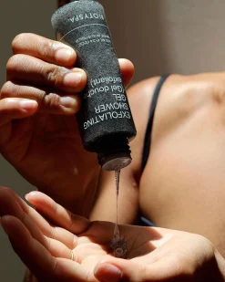 Exfoliating Shower Gel