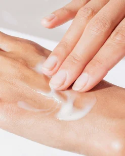 Fortifying Gel Moisturizer with BHA for Congestion & Lightweight Hydration
