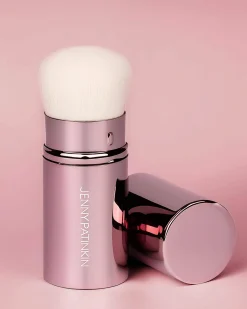 Glow and Go Retractable Makeup Brush