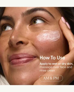 Hydrating Cream Cleanser with Vitamin C & Juneberry