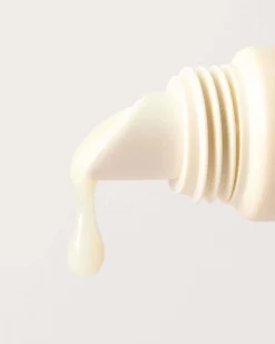 Hydrating Sea Silk Lip Balm Treatment for Anti-Aging and Lip Wrinkles