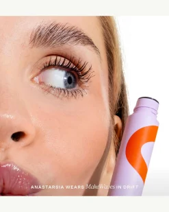 MakeWaves Mascara