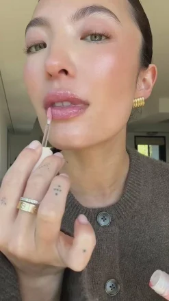 Overglaze Hydrating Lip Gloss