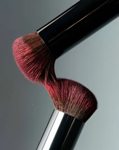 Smooth Base Complexion Brush
