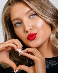 Speak Love Moisture Matte Lipstick