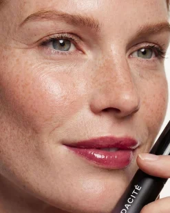 SPF 40 Nourishing Lip Serum