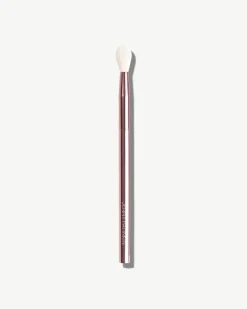 Sustainable Luxury Crease Brush