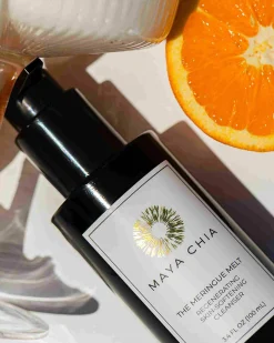 The Meringue Melt Regenerating Skin-Softening Cleanser