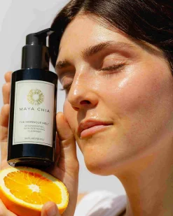 The Meringue Melt Regenerating Skin-Softening Cleanser