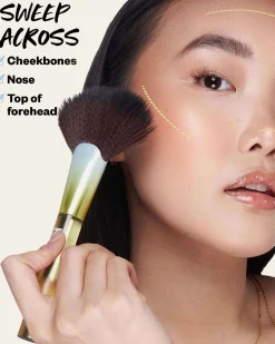 The Sun Show Glowy Warmth Bronzer