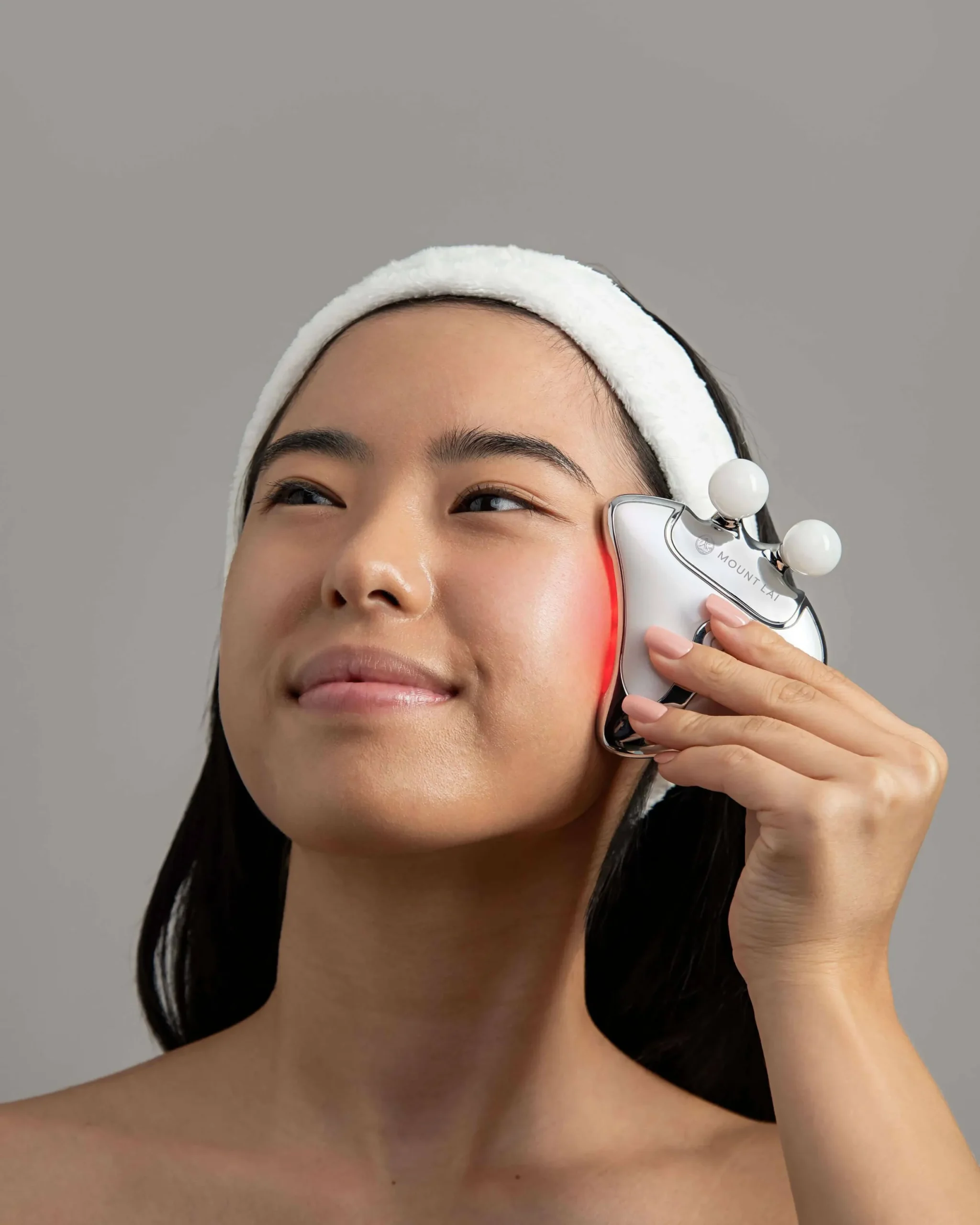 The Vitality Qi LED Gua Sha Device with Protective Pouch