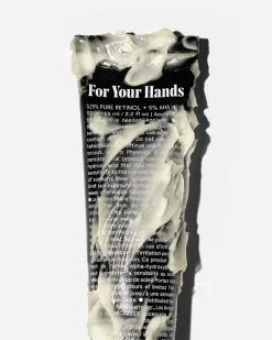 The Hand Retinol - Repair Treatment with 0.25% Pure Retinol + 5% AHA